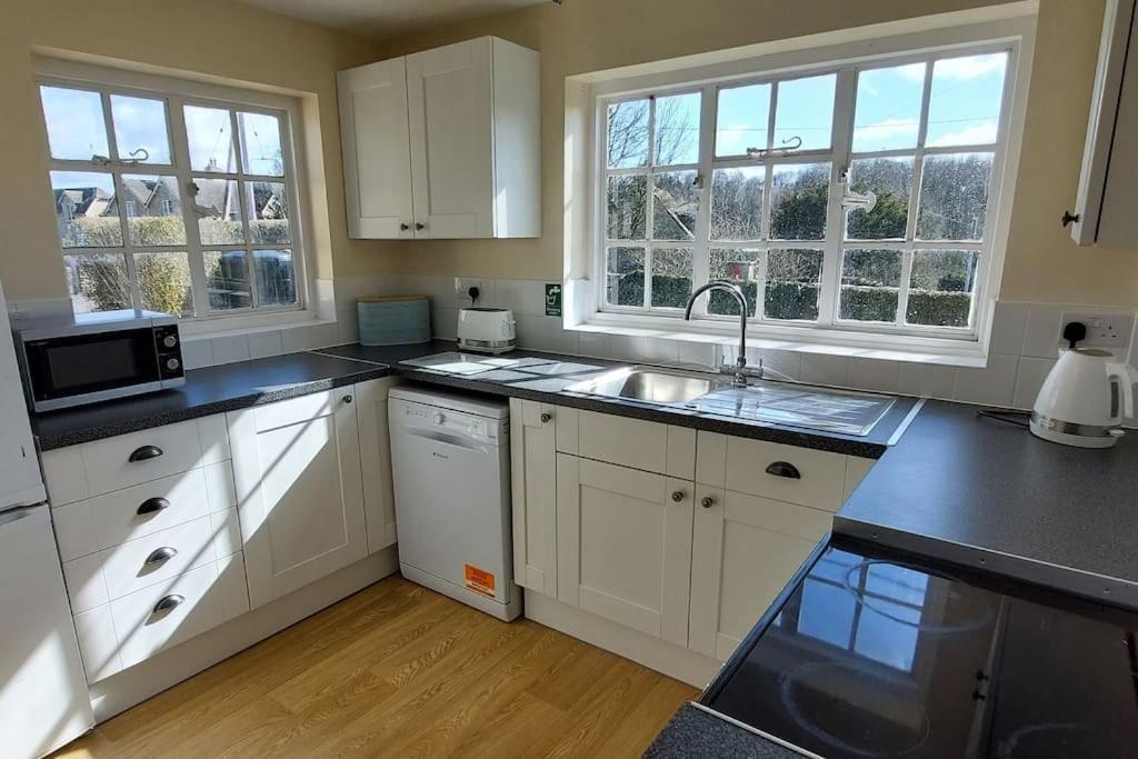 Garden House Villa Cirencester Bagian luar foto